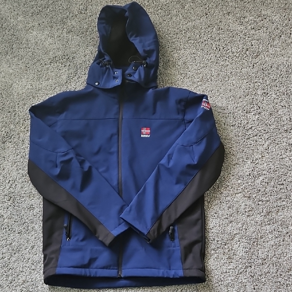 Sacndinavian Explorer Unisex Blue and Black Hooded Jacket